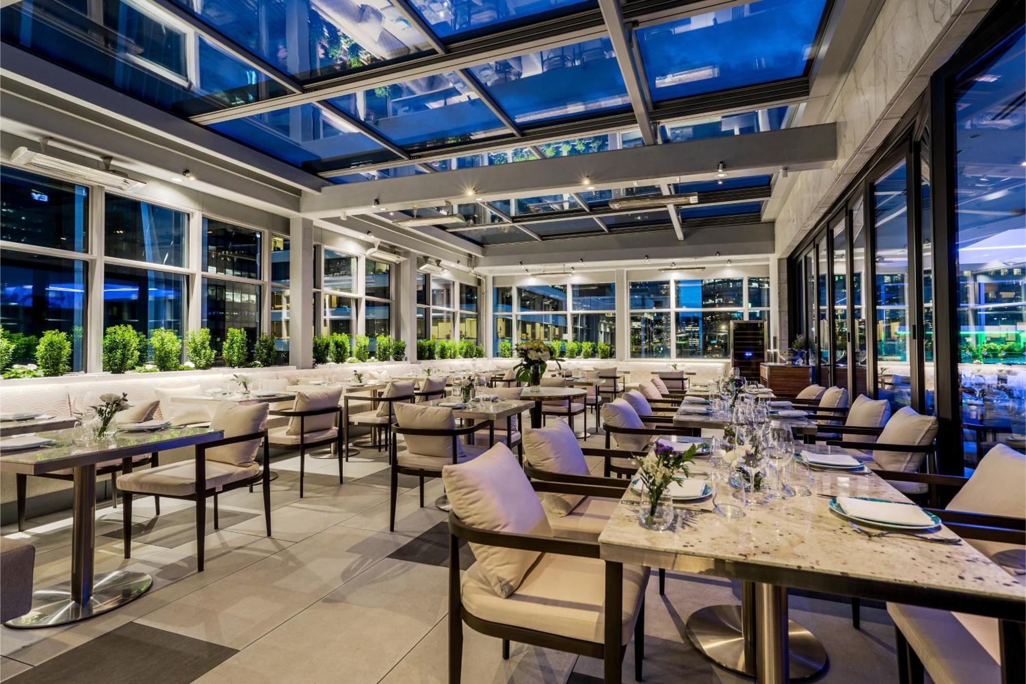 Azur Legacy Collection Hotel Vancouver Exterior photo